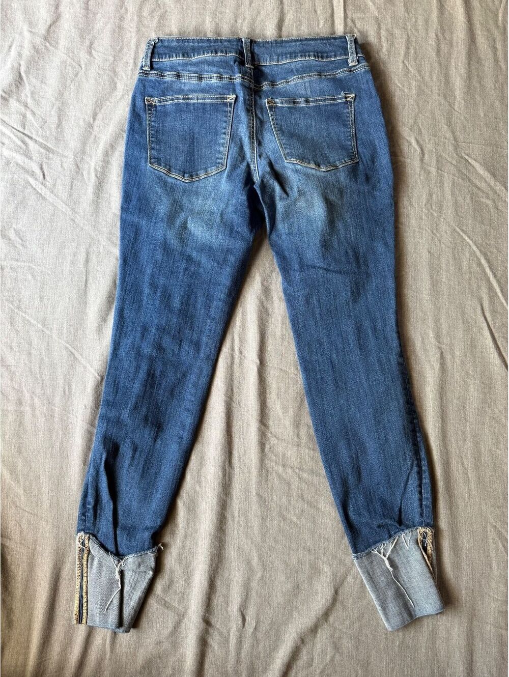 Maurices Size Small Reg Distressed Capris Low Rise - Picture 4 of 7